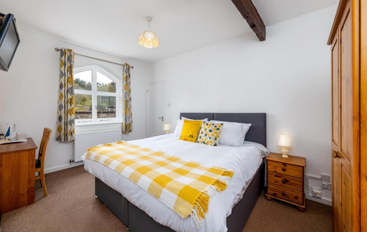 Muncaster Castle Coachman'S Quarters Bed & Breakfast Ravenglass Dış mekan fotoğraf